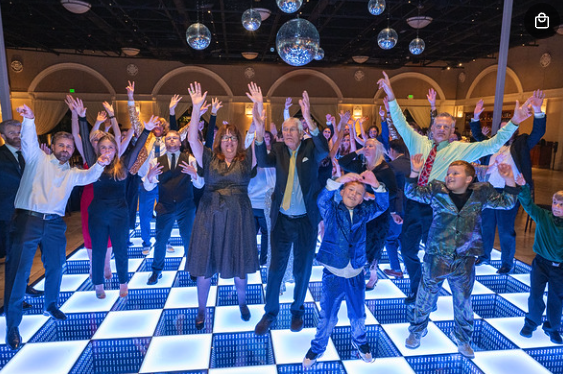 People dancing